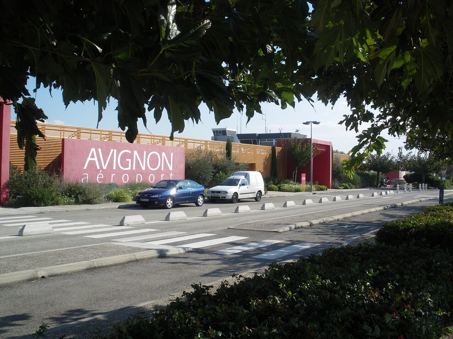 AVN